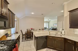 655 Oak Cir Dr E, Conroe, TX 77301 - Photo 15