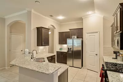 655 Oak Circle Drive E, Conroe, TX 77301 - Photo 17