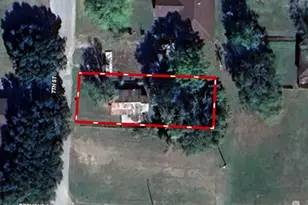 836 7th St, Hempstead, TX 77445 - Photo 1