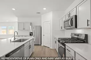16799 Country Roots Ave, Conroe, TX 77302 - Photo 3