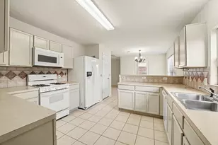 19130 Edens Dawn Dr, Tomball, TX 77375 - Photo 5