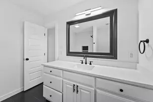1407 Hamlin Valley Dr, Houston, TX 77090 - Photo 23