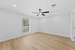 1407 Hamlin Valley Dr, Houston, TX 77090 - Photo 15