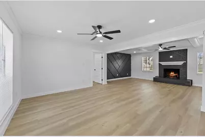 1407 Hamlin Valley Drive, Houston, TX 77090 - Photo 7