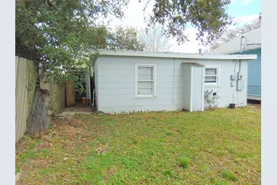 5113 Avenue O 1/2 Avenue, Galveston, TX 77551 - Photo 13