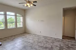 335 American Black Bear Dr, Crosby, TX 77532 - Photo 5
