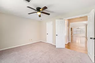 15214 Park Estates Ln, Houston, TX 77062 - Photo 11