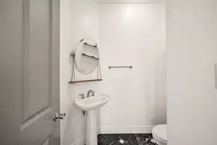 1902 Greenwich Pl Dr, Houston, TX 77019 - Photo 13