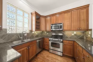 1902 Greenwich Pl Dr, Houston, TX 77019 - Photo 17