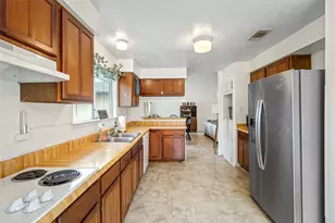 2302 Shady Brook Dr, Houston, TX 77084 - Photo 19