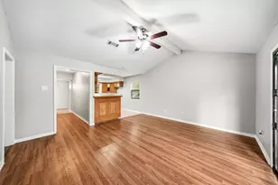 12903 Claygate Dr, Houston, TX 77047 - Photo 9