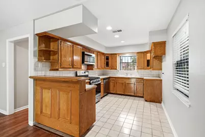 12903 Claygate Drive, Houston, TX 77047 - Photo 7