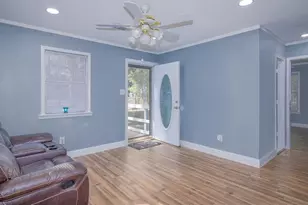 285 Debbies Blvd, Livingston, TX 77351 - Photo 3