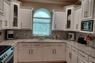 309 Hickman Ln, Angleton, TX 77515 - Photo 21