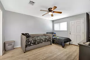 1721 & 1723 Hazelwood St, Conroe, TX 77301 - Photo 23