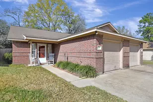 1721 & 1723 Hazelwood St, Conroe, TX 77301 - Photo 3