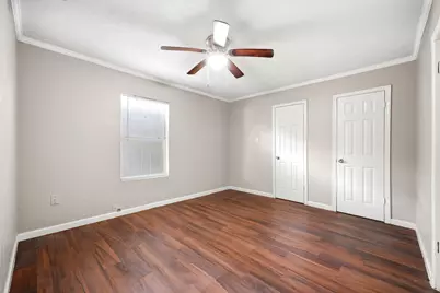 319 W 1st Street, Crosby, TX 77532 - Photo 19