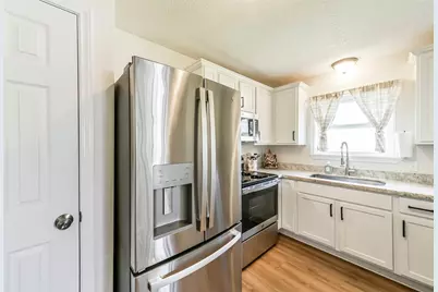 323 Coventry Lane, Alvin, TX 77511 - Photo 19