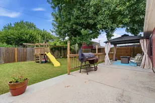 2977 Community Dr, Alvin, TX 77511 - Photo 35