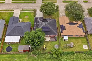 2977 Community Dr, Alvin, TX 77511 - Photo 35
