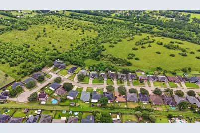 2977 Community Drive, Alvin, TX 77511 - Photo 41
