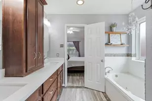 2977 Community Dr, Alvin, TX 77511 - Photo 17