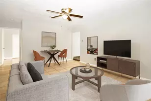 10902 Mosscrest Dr, Houston, TX 77048 - Photo 9