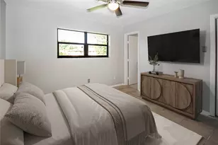 10902 Mosscrest Dr, Houston, TX 77048 - Photo 13