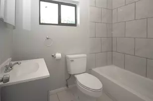 10902 Mosscrest Dr, Houston, TX 77048 - Photo 15