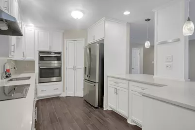 125 Capetown, Conroe, TX 77356 - Photo 9