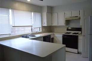 3243 Battle Ridge Ln, Sugar Land, TX 77479 - Photo 9