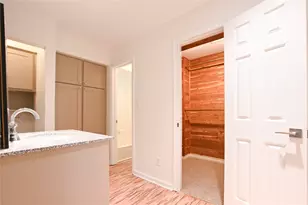 1 Lovers Ln, Dickinson, TX 77539 - Photo 15