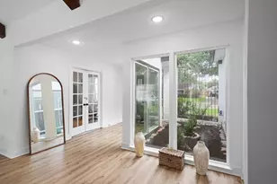 10031 Inwood Dr, Houston, TX 77042 - Photo 5