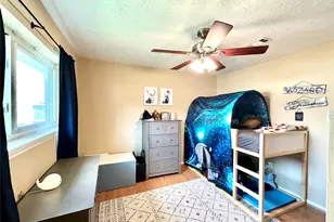 16446 Brookvilla Dr, Houston, TX 77059 - Photo 13