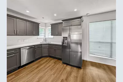 220 Almond Drive, Lake Jackson, TX 77566 - Photo 7