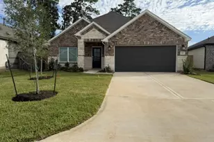 985 Garden Path Dr, Willis, TX 77378 - Photo 1