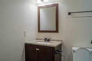 11 Canyon Oak Pl, The Woodlands, TX 77380 - Photo 15