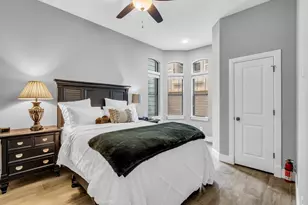 1219 W 25th St, Houston, TX 77008 - Photo 5