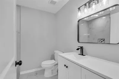 613 19th Avenue N, Texas City, TX 77590 - Photo 13