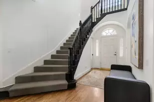 2133 Bering Dr, Houston, TX 77057 - Photo 3