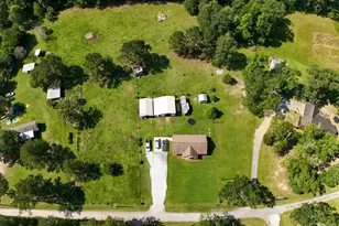 375 County Road 717, Buna, TX 77612 - Photo 11