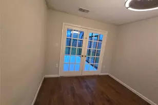 7318 Ironwood Ln, Baytown, TX 77521 - Photo 5