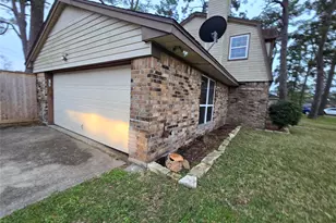 7318 Ironwood Ln, Baytown, TX 77521 - Photo 3