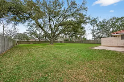 5607 Avenue M 1/2, Santa Fe, TX 77510 - Photo 47