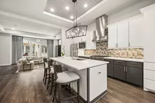2624 Fountain Key Blvd, Houston, TX 77008 - Photo 3