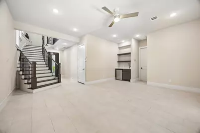 2624 Fountain Key Boulevard, Houston, TX 77008 - Photo 13