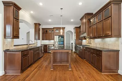 3435 Linkwood Drive, Houston, TX 77025 - Photo 9