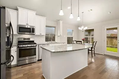 7610 Timberside Drive, Pearland, TX 77581 - Photo 5