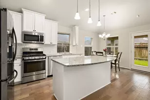 7610 Timberside Dr, Pearland, TX 77581 - Photo 5