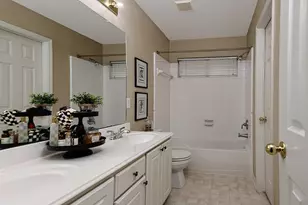 2 Taupewood Pl, The Woodlands, TX 77384 - Photo 21